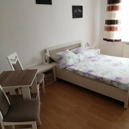 Ferienwohnung Roza Zelistrzewo Exterior foto
